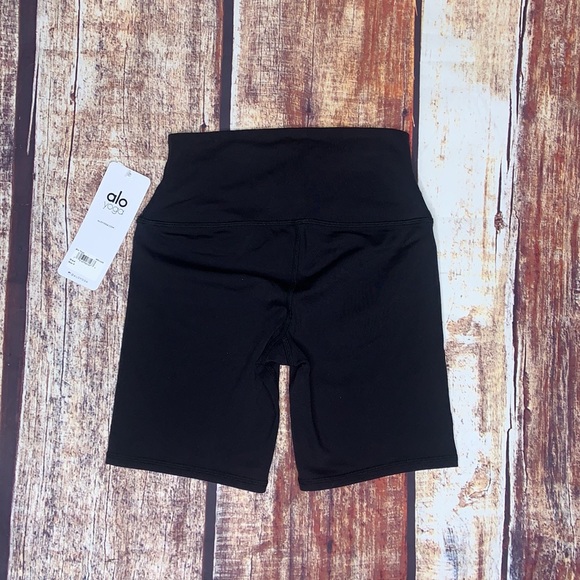 Alo yoga high-waist biker shorts - Picture 3 of 3